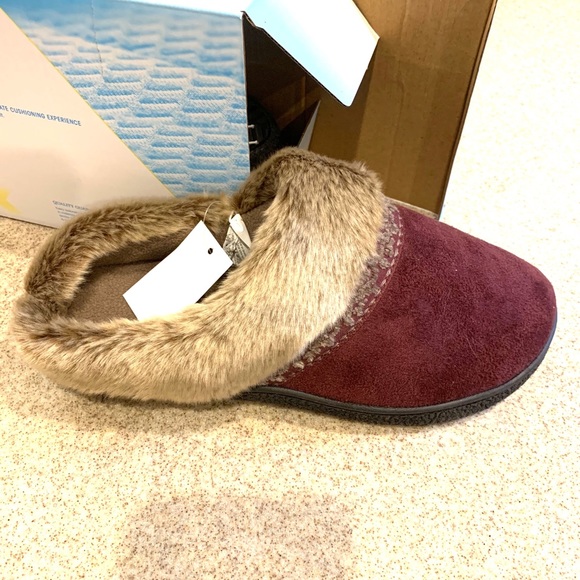 Isotoner Women’s Memory Foam Slippers
